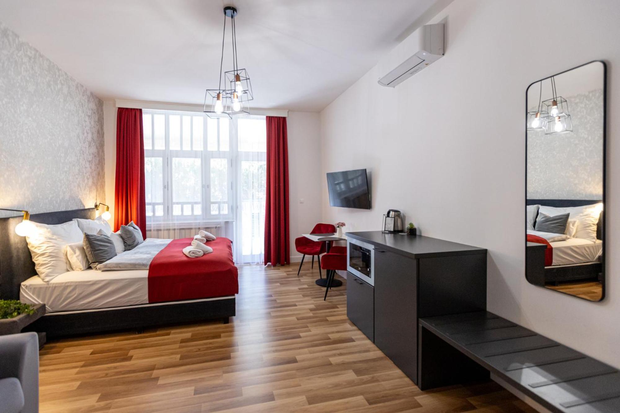 Hotel Clariss Balatonalmadi Ngoại thất bức ảnh
