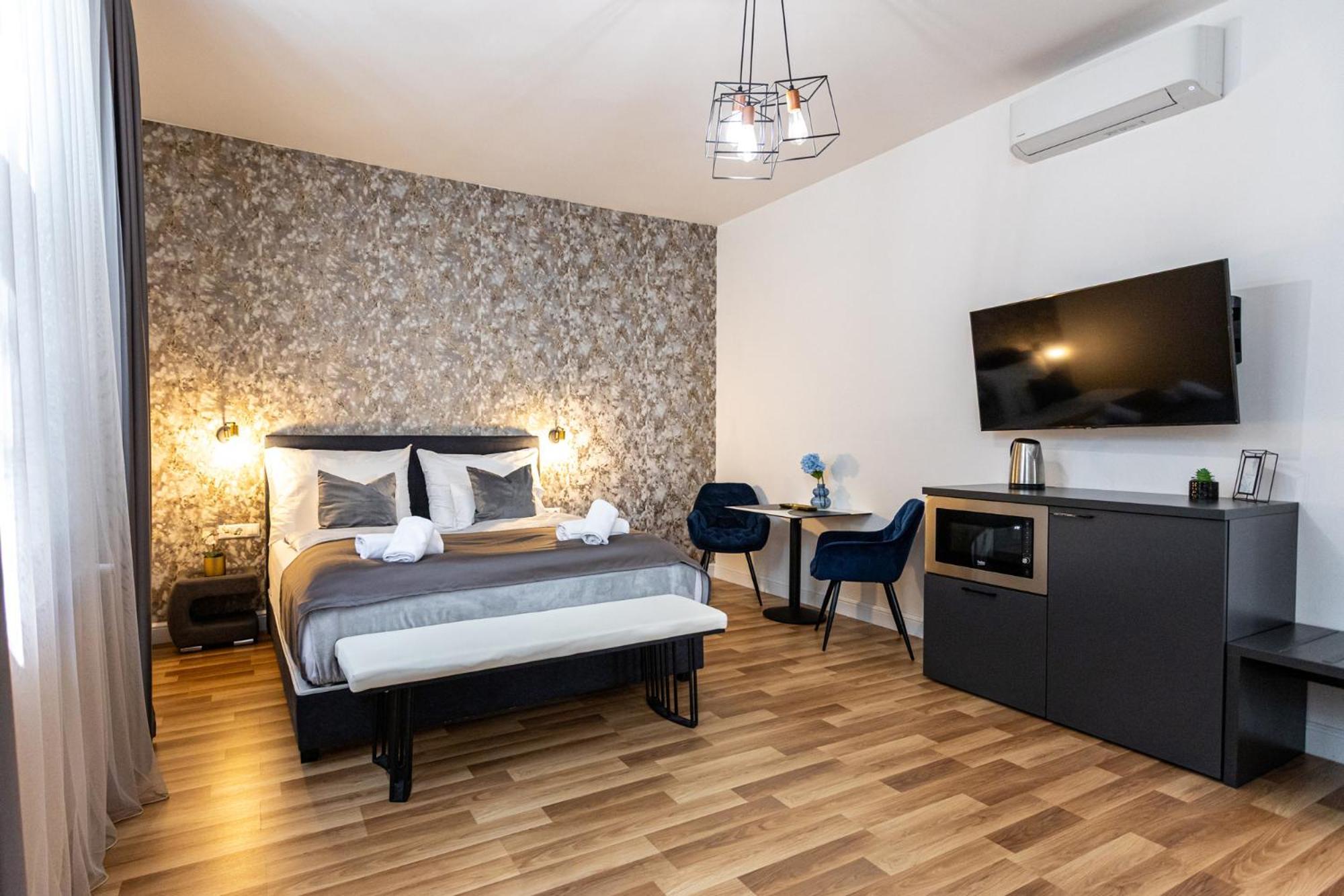 Hotel Clariss Balatonalmadi Ngoại thất bức ảnh
